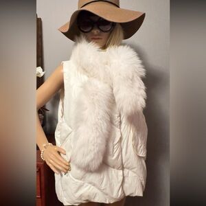 Elegant White Fox Fur Scarf